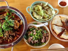 -大众跷脚牛肉馆·非遗传承单位(峨眉山店)