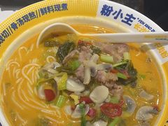 -粉小主·贵州酸汤牛肉粉(南京仙林金鹰店)