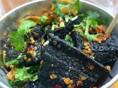 -黑色经典臭豆腐·湖南特产(坡子街店)