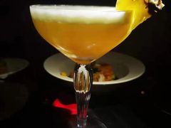 重口菠萝酒-wann lounge 低温慢煮牛排·清吧