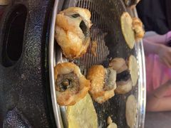 -围炉肉舍•炭烤活鳗•丹东海鲜烤肉(步行街店)