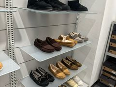 -UGG(燕莎奥特莱斯购物中心店)