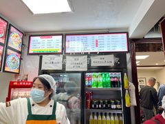 大堂-门框胡同百年卤煮(新街口店)