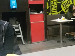 大堂-麦当劳(深圳北站高铁店)