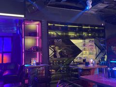-UP嘻哈酒吧(粉巢店)