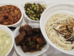 -浦东图书馆读者餐厅