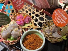 手工鲜虾滑拼盘-吼堂老火锅(太古里总店)