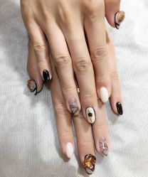-睫乐园•睫公馆•美睫美甲沙龙