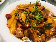 鳇鱼炖土豆-胖姐渔村(中源大道店)