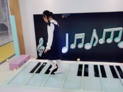 -多多淘儿童体验中心(重庆来福士店)