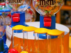 -m豆巧克力世界(上海世茂广场店)