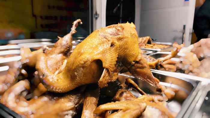 麻嘴鸭(鸳鸯店)-"就在鸳鸯背街上,工商银行斜对面,有个红绿.