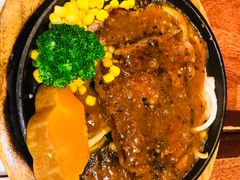 -玛格萝妮比萨屋(四平店)
