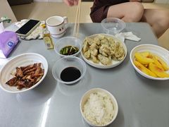 -大头虾越式风味餐厅(光明广场店)