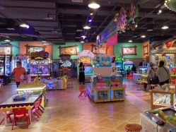 -卡通尼乐园(银泰店)