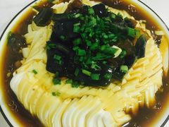 -虾弄弄海派小龙虾·牛羊蝎子火锅