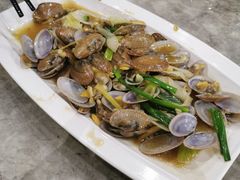 -四川小胡子海鲜(丁村万人海鲜广场店)