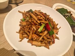 -艳阳天·非遗楚菜(武汉客厅店)
