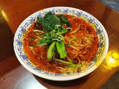 重庆小面-杨记隆府(白象街店)