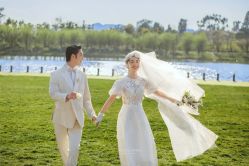 -挪娅婚纱摄影皇家会所