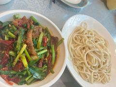 -汗腾格里·风味餐厅(新疆驻京办店)