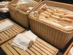-圣丰索菲特·2 On 988 Café 自助餐厅
