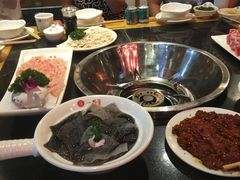 -一斗火锅·招财羊毛肚(泰吉滨江店)