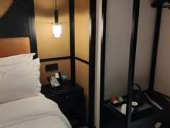 -万泊酒店(长沙五一广场国金中心店)