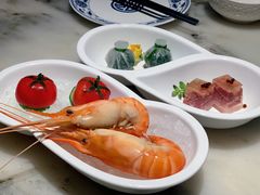 酒香罗氏虾拼桃仁酿番茄子-淮扬府(安定门店)