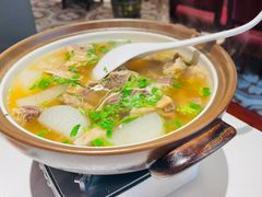 -炆艺乳鸽·煲仔饭大排档(望京来广营店)