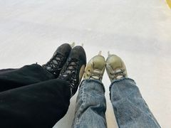 -陈露国际冰上中心(天津嘉里汇店)