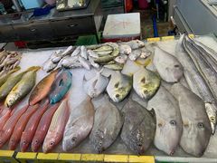 -三亚火车头万人海鲜广场