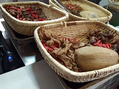 -王婆乔鲜鱼自助火锅(蜀汉路店)