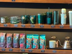 -星巴克臻选(北京太阳宫凯德店)