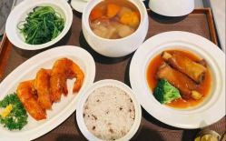 -臻康乃馨月子中心(集美店)