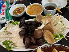 菌类拼盘-青岛小羔羊火锅(李村公园店)