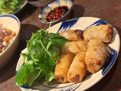 -Cuc Gach Quan Restaurant