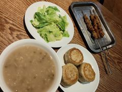 -清真吴记门钉肉饼·喜多利