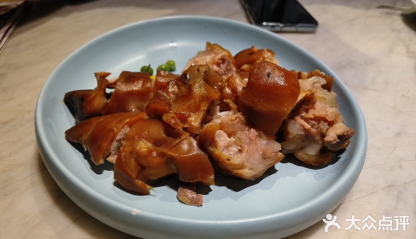 本人从来没耐心等吃饭，索性直接换一家