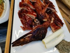 宜良烤鸭-蔼若春.传承三十年云南菜(金碧公园店)
