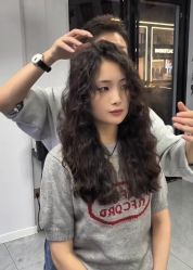 -H·Y HAIR SALON烫发·染发·造型