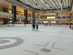 -冰堡国际溜冰场(观澜湖新城MHMALL店)