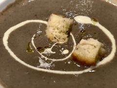 -香格里拉鱼跃地中海西餐厅·牛排披萨