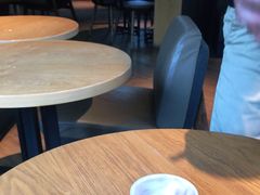 大堂-星巴克(红房子店)