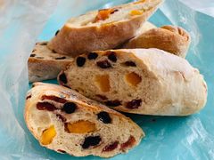 全麦水果条-Dough&Joe团憩(瑞虹天地月亮湾店)