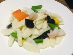 菜根香-湖畔鲁菜·二十年老字号餐厅(大明湖店)