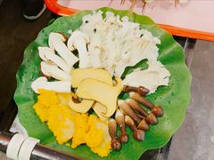 -钢管厂五区小郡肝串串香火锅(梅川路店)