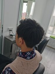 -LILI·HAIR SALON理理造型