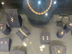 -Harry Winston 海瑞温斯顿