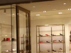 -STUART WEITZMAN(静安嘉里中心店)